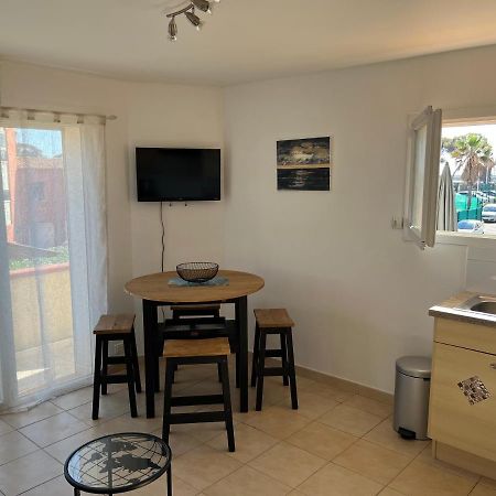 Plein Sud, Bel Appartement 20 Metres De La Plage La Capte Hyères Екстериор снимка