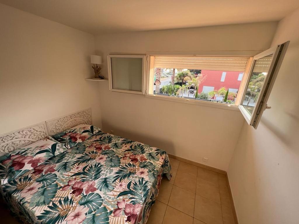Plein Sud, Bel Appartement 20 Metres De La Plage La Capte Hyères Екстериор снимка